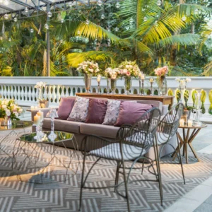 Terraza de Lujo para Eventos al Aire Libre. Img Vertical.