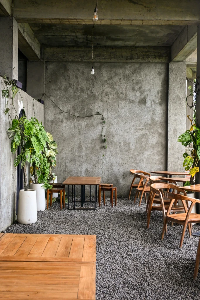 inicio Comedor Verde Botánico con Sillas Negras
