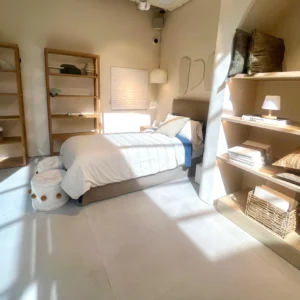 Dikigai Studio_IMG626 Dormitorio Sereno de Estilo Nórdico con Mobiliario de Madera Clara